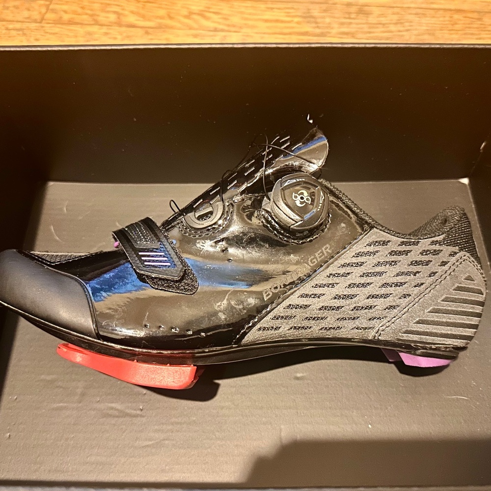 Bontrager Cycling Shoes (Woman’s 7.5)